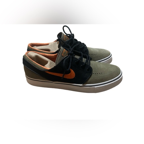 Nike SB Stefan Janoski Undefeated Olive - Picture 6 of 11